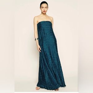 Reformation ‘Avila’ Crinkle Dress in Emerald 4